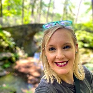 Meet your Posher, Ashley